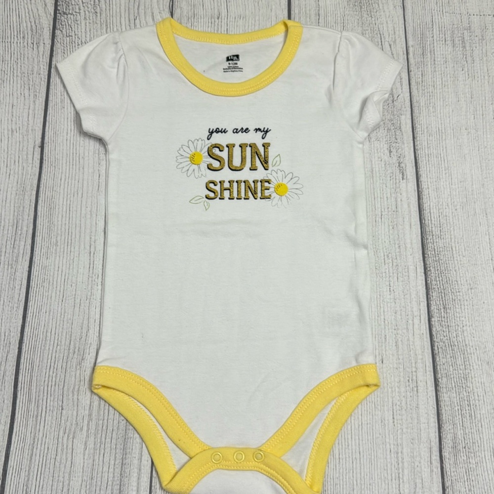Hudson Baby Baby Girls “you are my SUNSHINE” Bodysuit ☀️